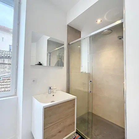 Bel Ecrin T2 35m2 Gare/centre Grenoble