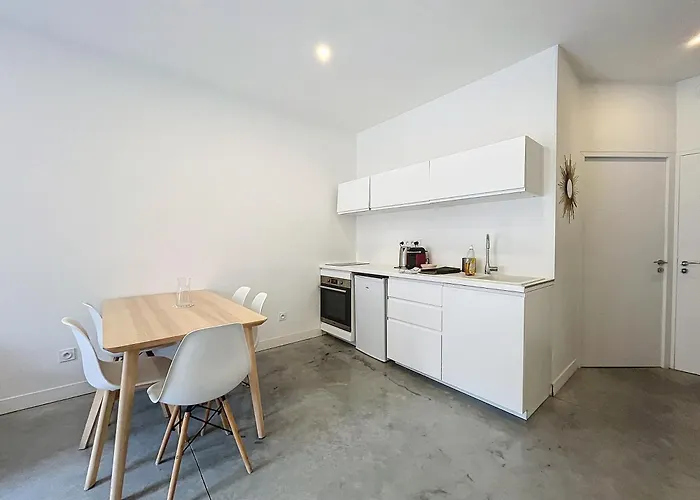 Bel Ecrin T2 35m2 Gare/centre Appartement